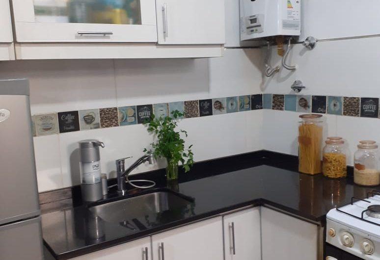 PH DE 3 AMBIENTES SIN EXPENSAS COSQUIN AL 1200